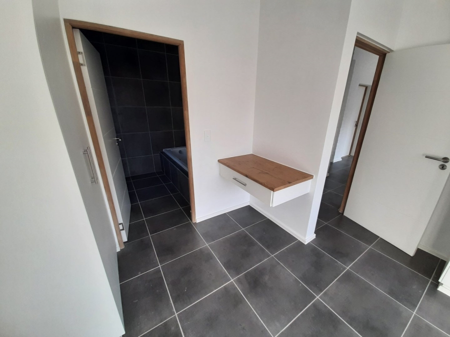 2 Bedroom Property for Sale in Hansmoeskraal A H Western Cape